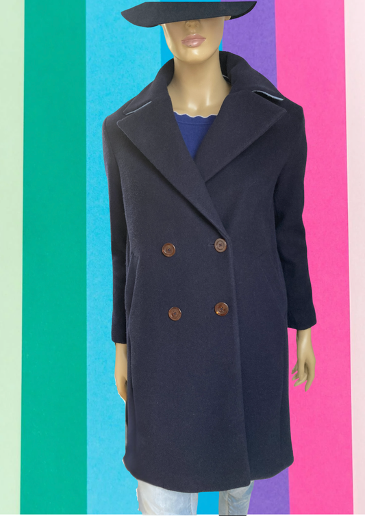 💙 Navy Coat with Contrast Collar