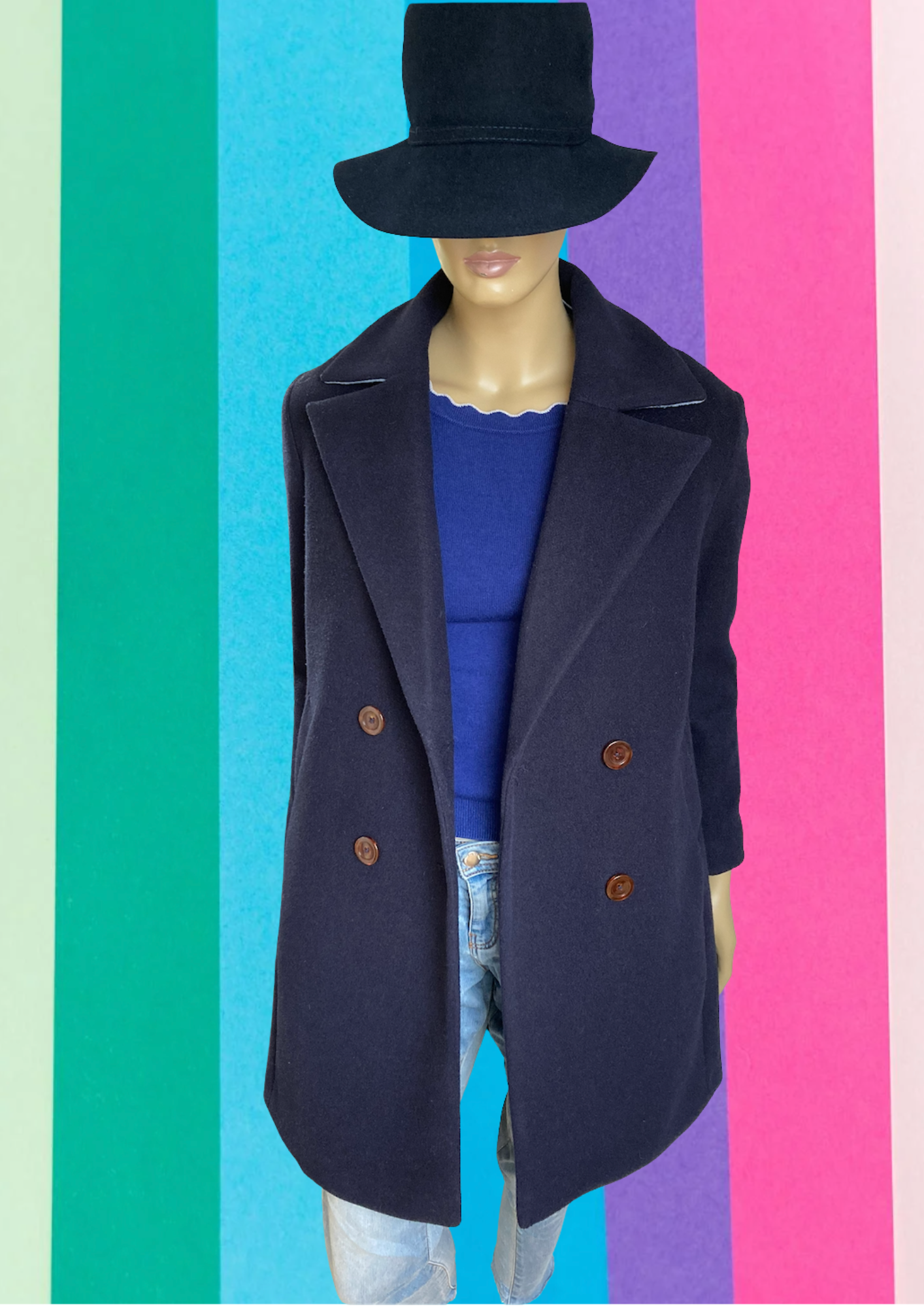 💙 Navy Coat with Contrast Collar