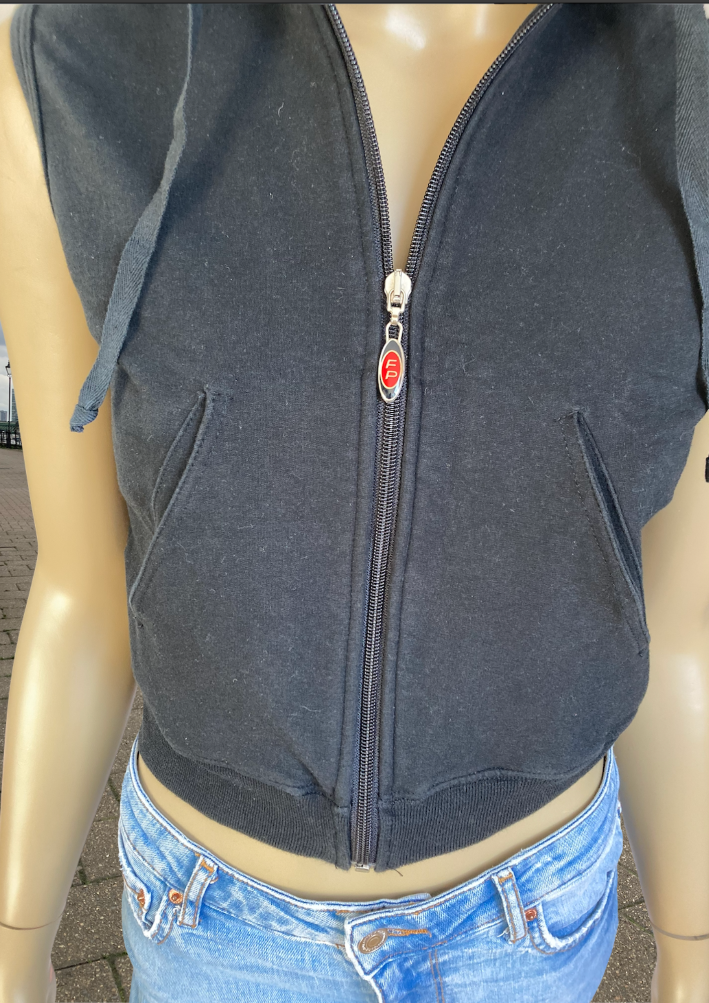 🖤 Badass Black Sleeveless Hoodie