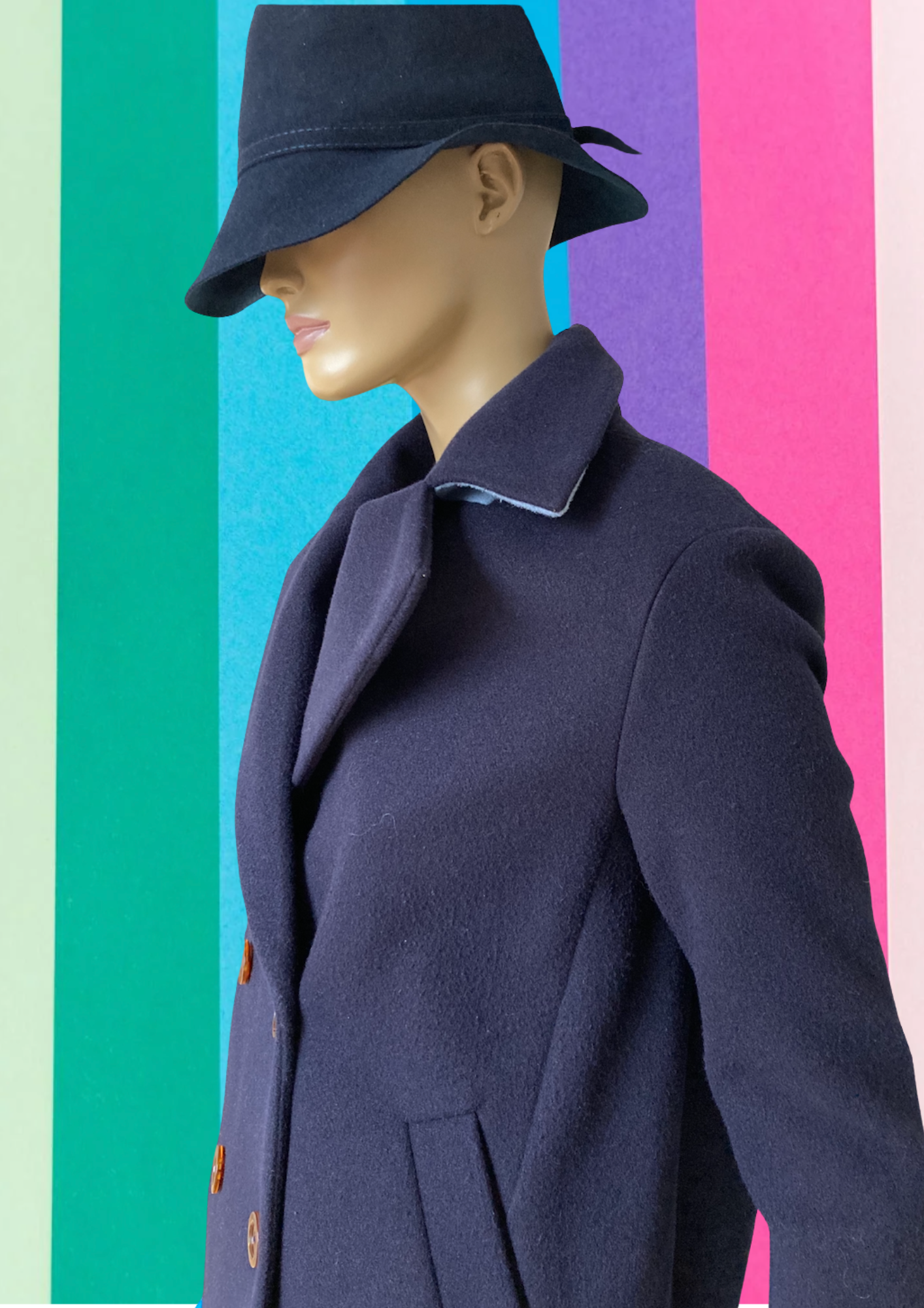 💙 Navy Coat with Contrast Collar