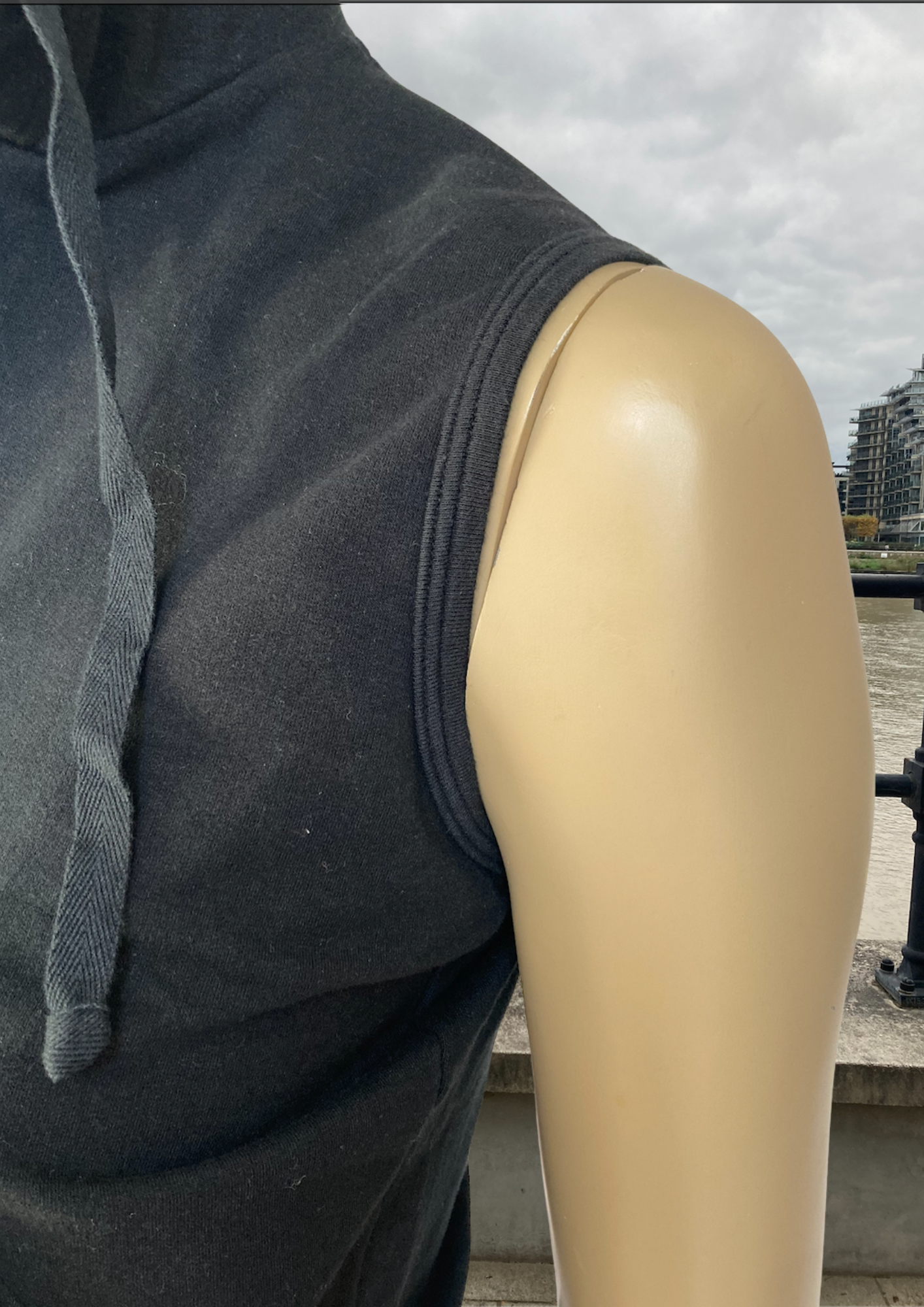 🖤 Badass Black Sleeveless Hoodie