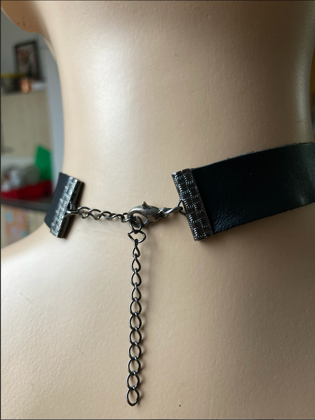 🖤 Feather & Leather Statement Choker